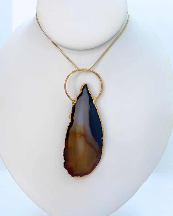 Agate Teardrop Gold Pendant